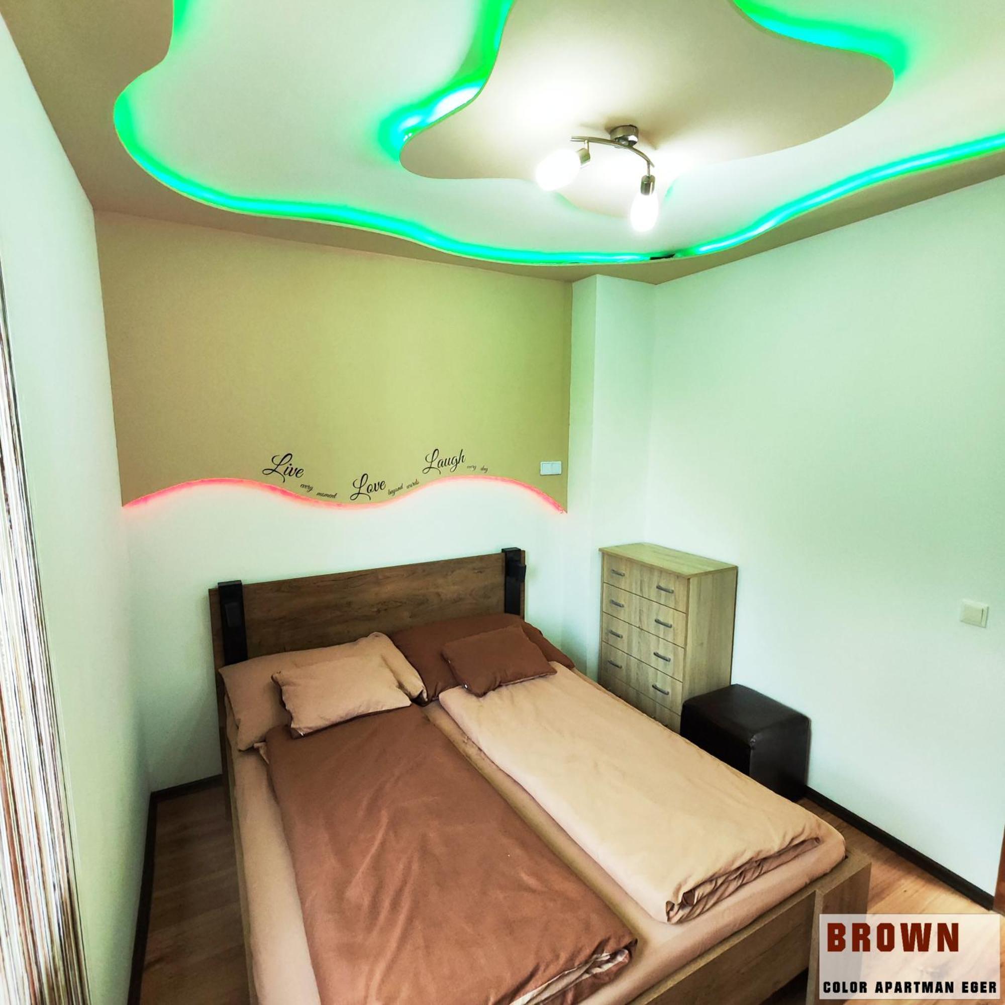Color Apartmanok Эгер Номер фото